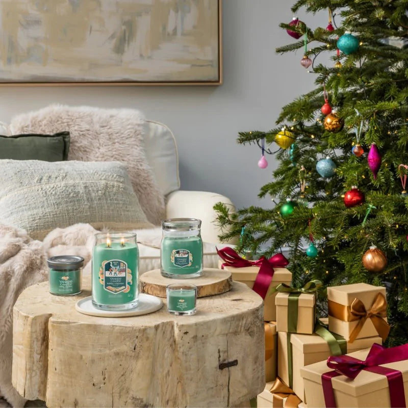 Yankee Candle Large Signature Holiday Winterfest